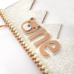 WAHAWU Cute bear-face design adds playful charm to birthdays.