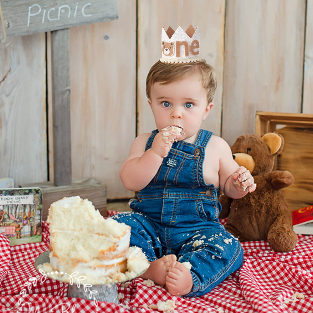 WAHAWU Soft white leather and brown fabric crown, premium fabrics for gentle wearing.