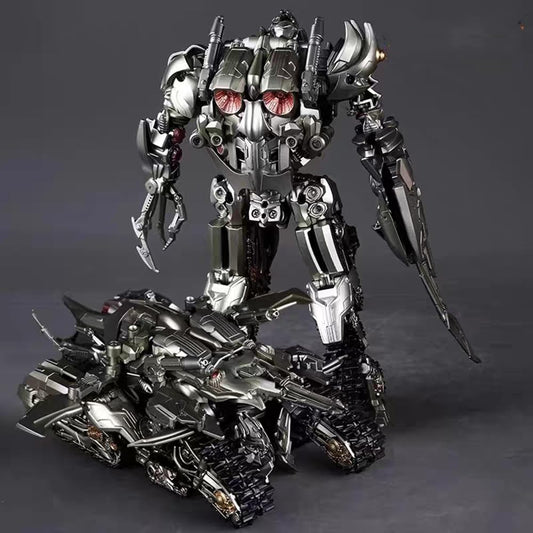 wakidong Deformation Toy: robot mode for imaginative play and action-packed fun.