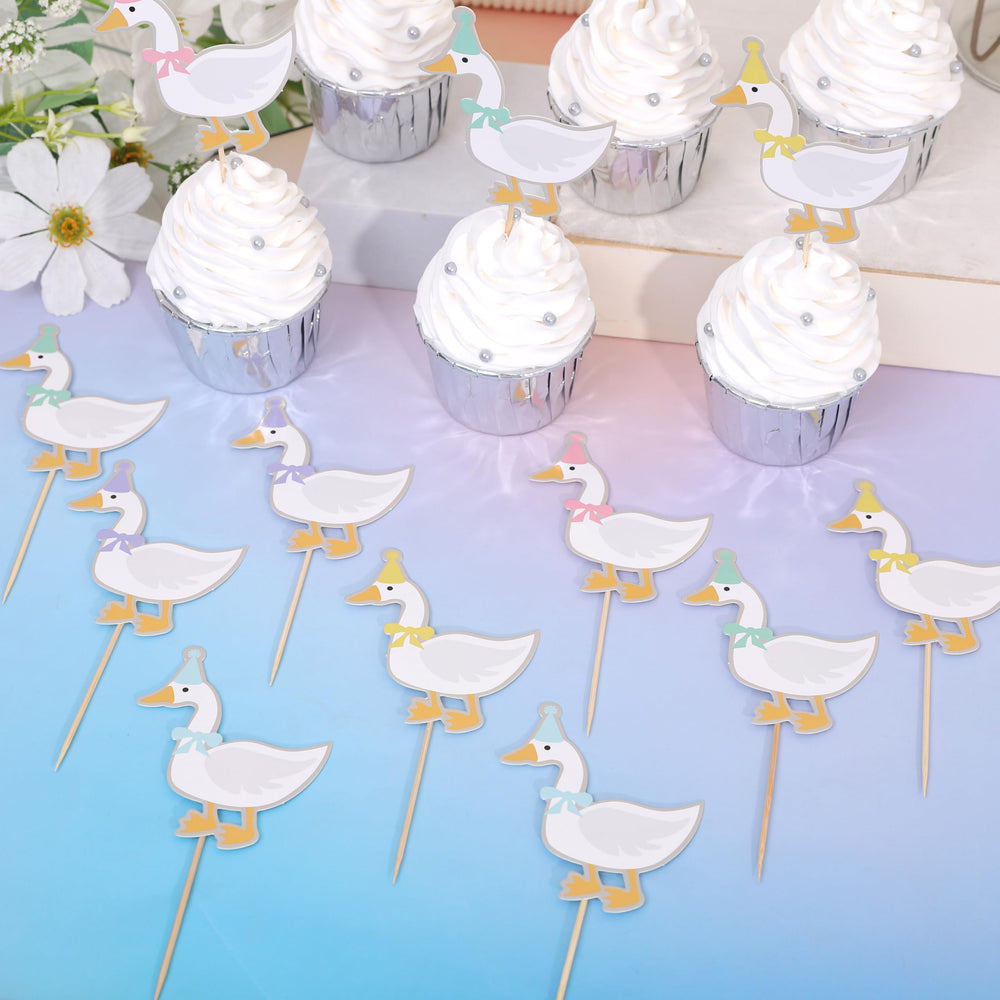 WAWUO goose photo prop decor pairs with desserts
