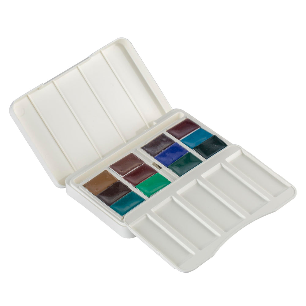 White Nights portable plastic box keeps pigments organized and ready on the go.