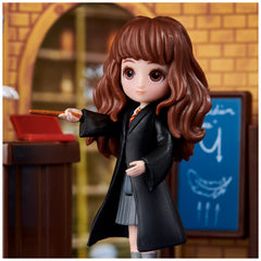 Wizarding World spell book accessory enhances storytelling and practice.