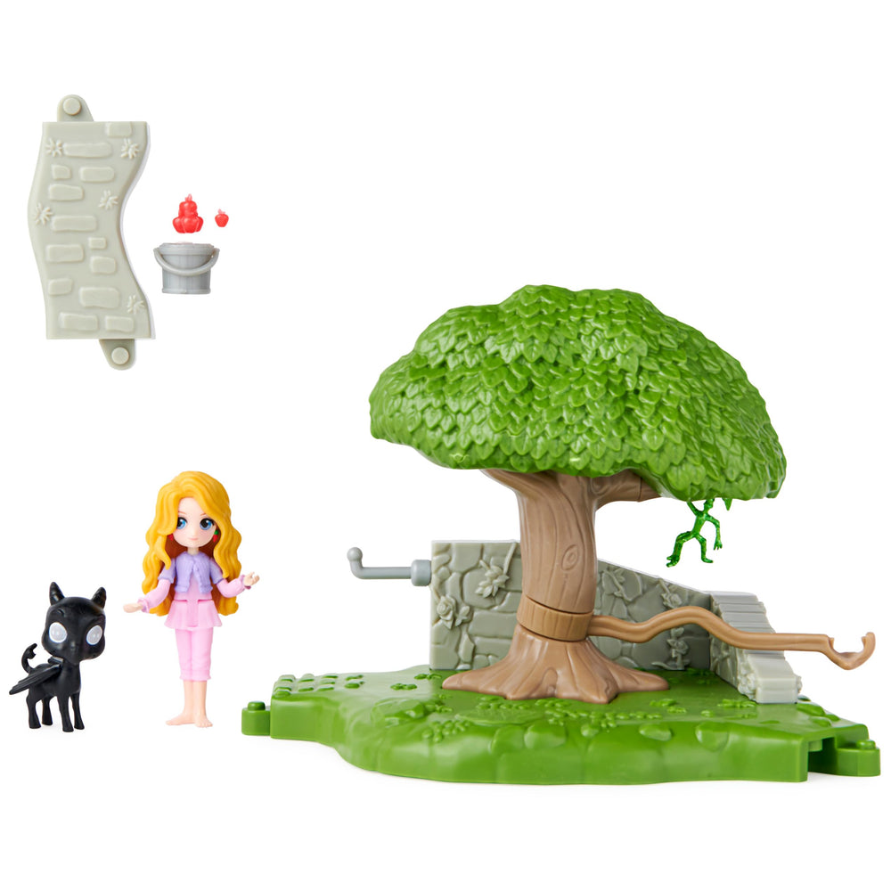 Wizarding World tree trunk setup scene for imaginative play