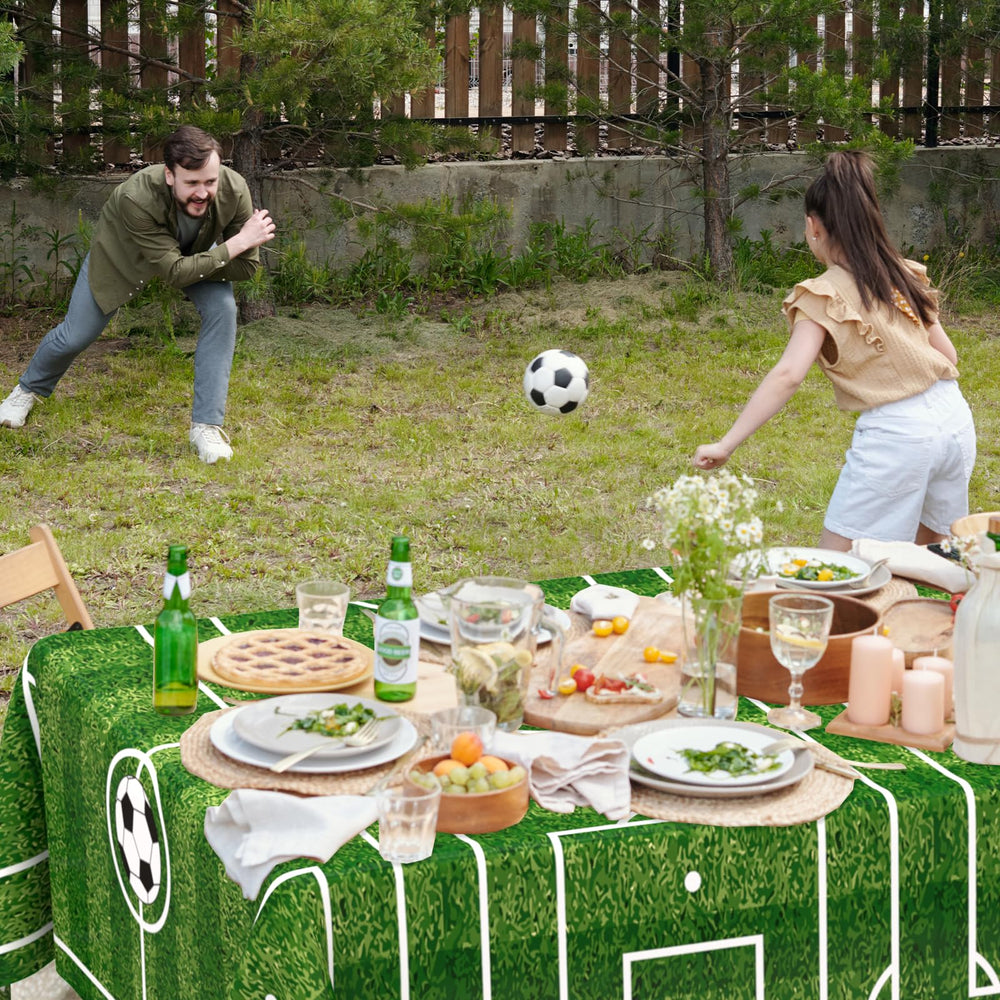 Disposable design from WNINK simplifies party wrap-up and cleanup.