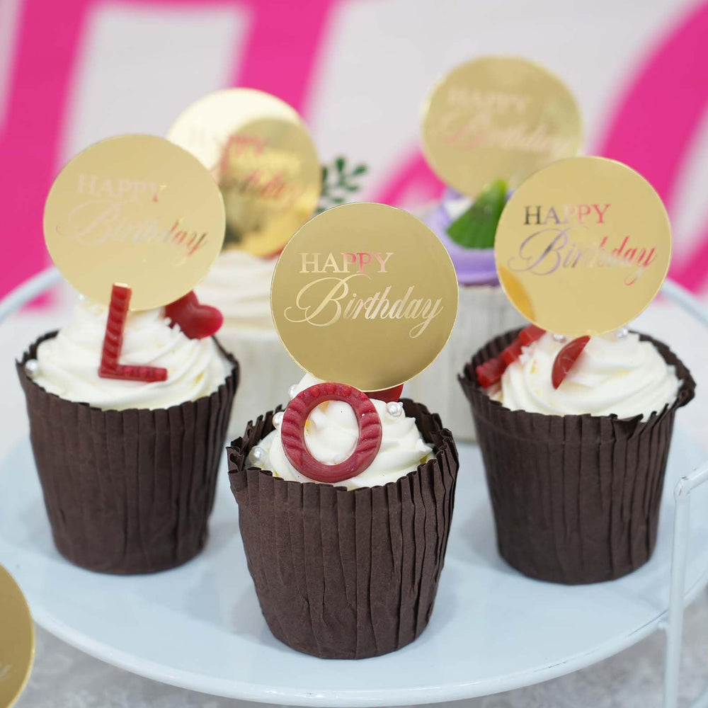 Wolpark easy-to-use toppers simply rest on desserts for instant decoration.