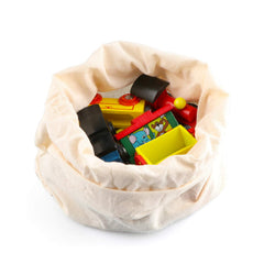 Wondertoys strong magnets help create longer, sturdy train configurations