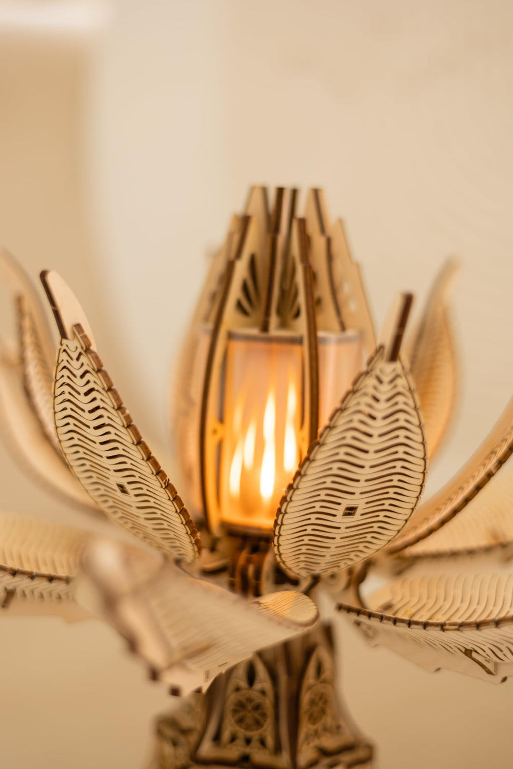 Wood Trick Fiery Bloom petal mechanism unfolds smoothly, revealing intricate engineering for curious builders