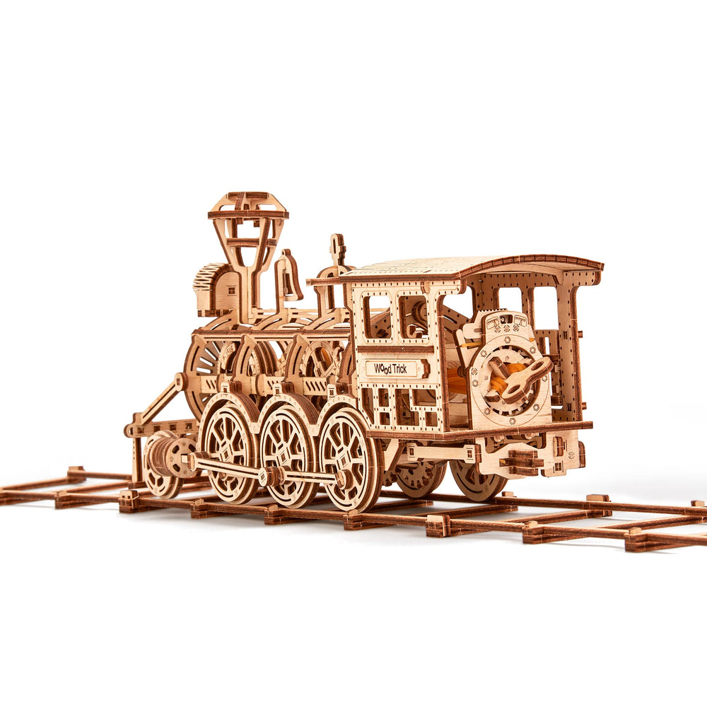 Wood Trick mechanics insight reveals the physics behind a moving train.