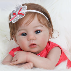 WOOROY soft-weighted-body doll showcases comforting, lifelike feel in arms