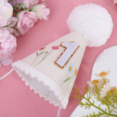 WUTKYAX Cake-table floral accent to elevate celebration visuals