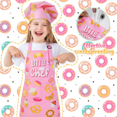 XLSXEXCL waterproof fabric close-up on kids apron