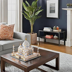 YaJie Taj Mahal dome top reveals intricate craftsmanship for showcase-worthy decor.