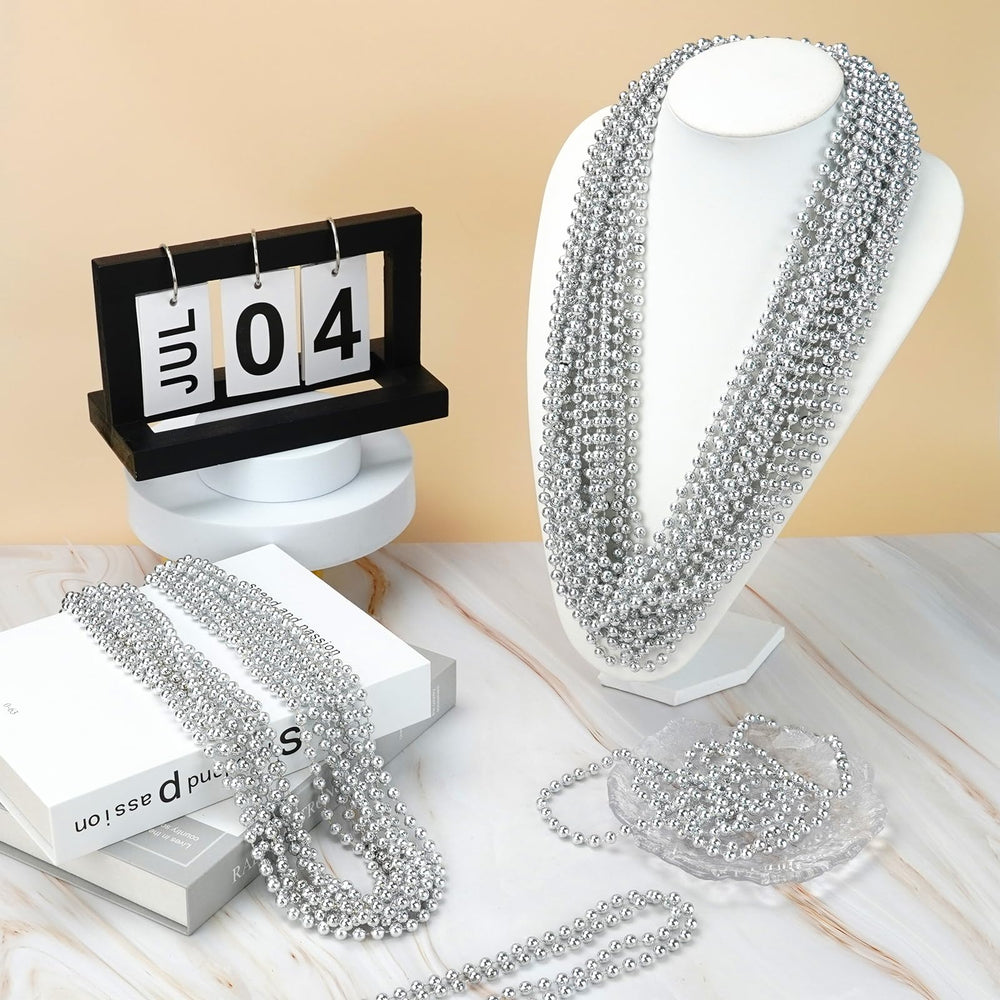 YAXINRUI Fourth of July silver bead necklace for patriotic celebrations.