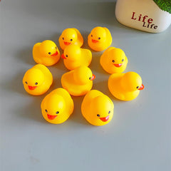 Yhobulis kid-friendly bath toys encourage imaginative play during summer pool or bath time.