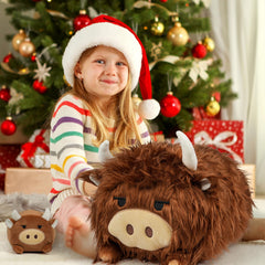 YIIQUWEN Highland Cow home decor toy doubles as a cozy decorative pillow.