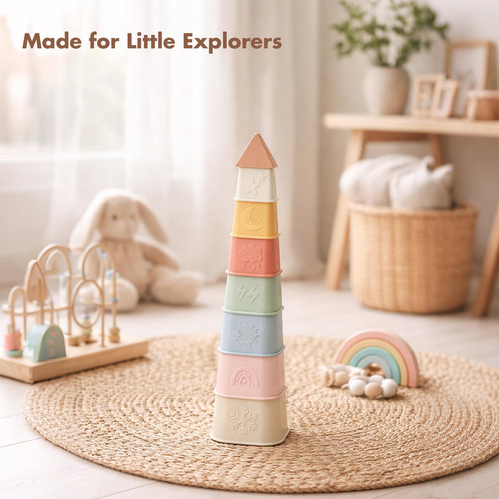 YIVEKO baby enjoys bath time with safe, easy-to-clean cups.