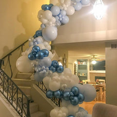 YMSZ versatile balloon arrangement for weddings and birthdays.