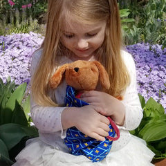 YOTTOY Tote with two woven handles keeps Genevieve by your child’s side.
