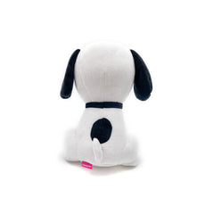 Youtooz Snoopy collar detail enhances simple, classic look.