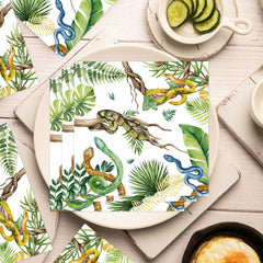 Yoyuspy safari table decor featuring reptile napkins for festive vibes.