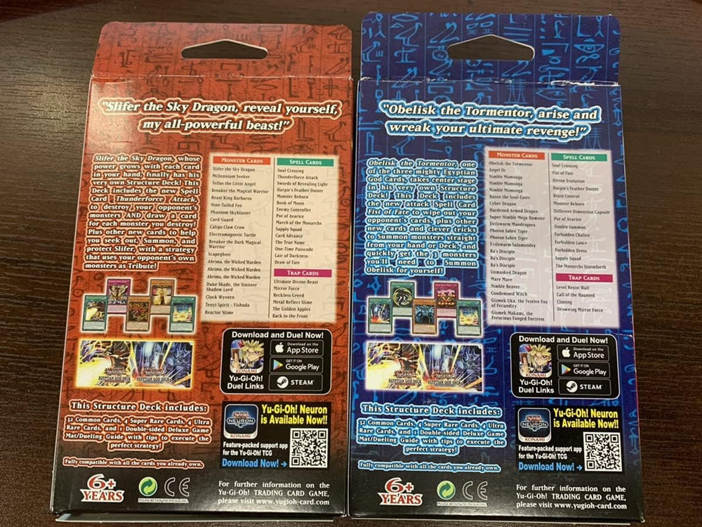 Deluxe game mat and dueling guide included for setup and learning