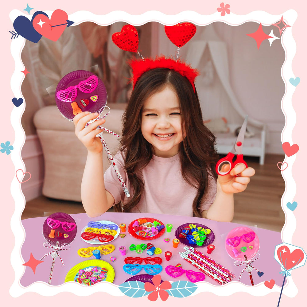 Yuminefeety giant-lollipop stationery set with glasses for playful accessories.