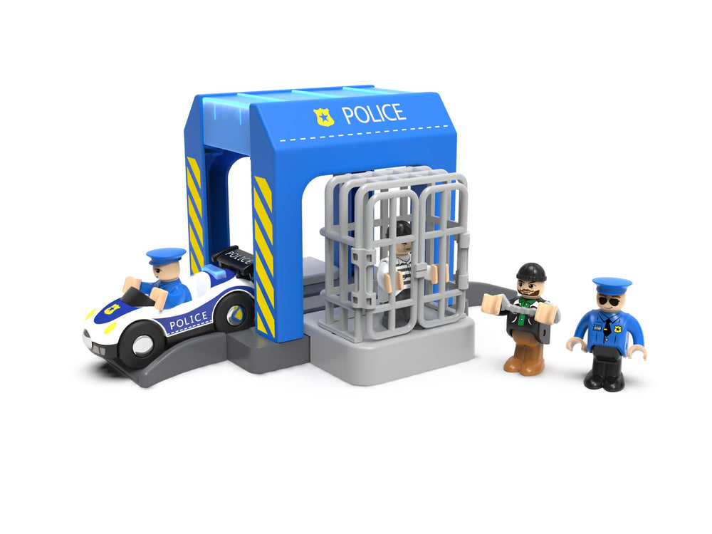 Z MAYABBO police station makes a great gift for ages 3 and up.