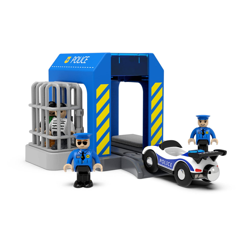 Z MAYABBO police station train set piece enhances wooden layouts for imaginative play.