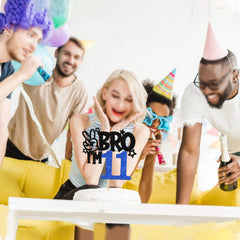 ZHUOWEISM Pre-assembled cake topper saves time during party setup
