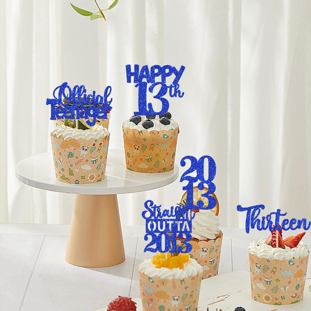 ZHUOWEISM six designs decorate cupcakes with celebratory flair.