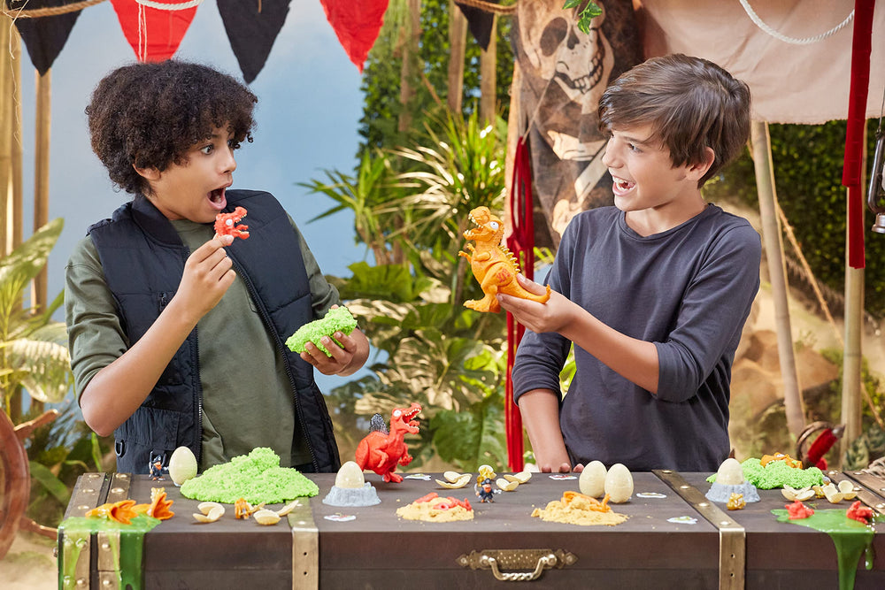ZURU SMASHERS slime close-up highlights tactile squish for sensory fun.