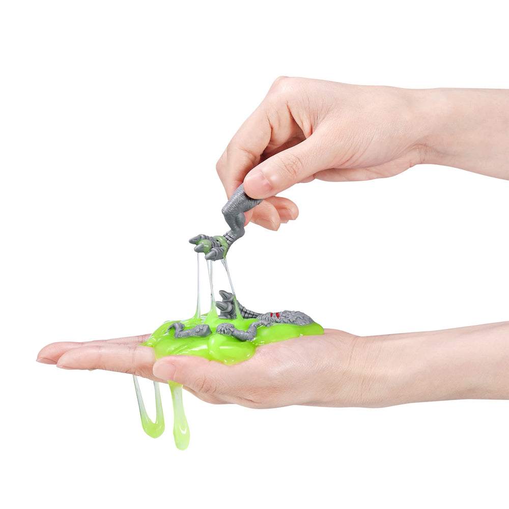 ZURU SMASHERS Smash-O-Saur tail activates light and roar