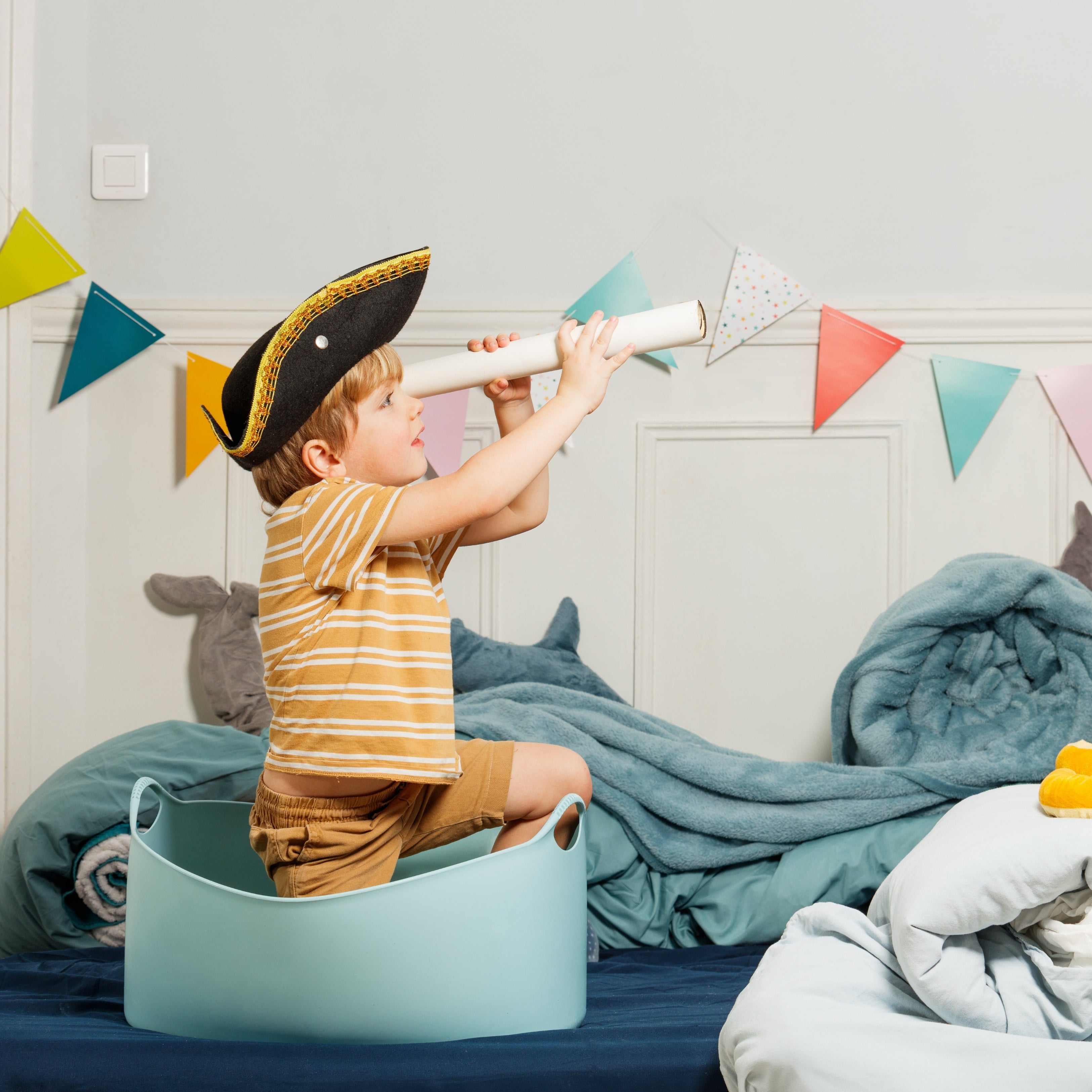 Dress Up & Pretend Play
