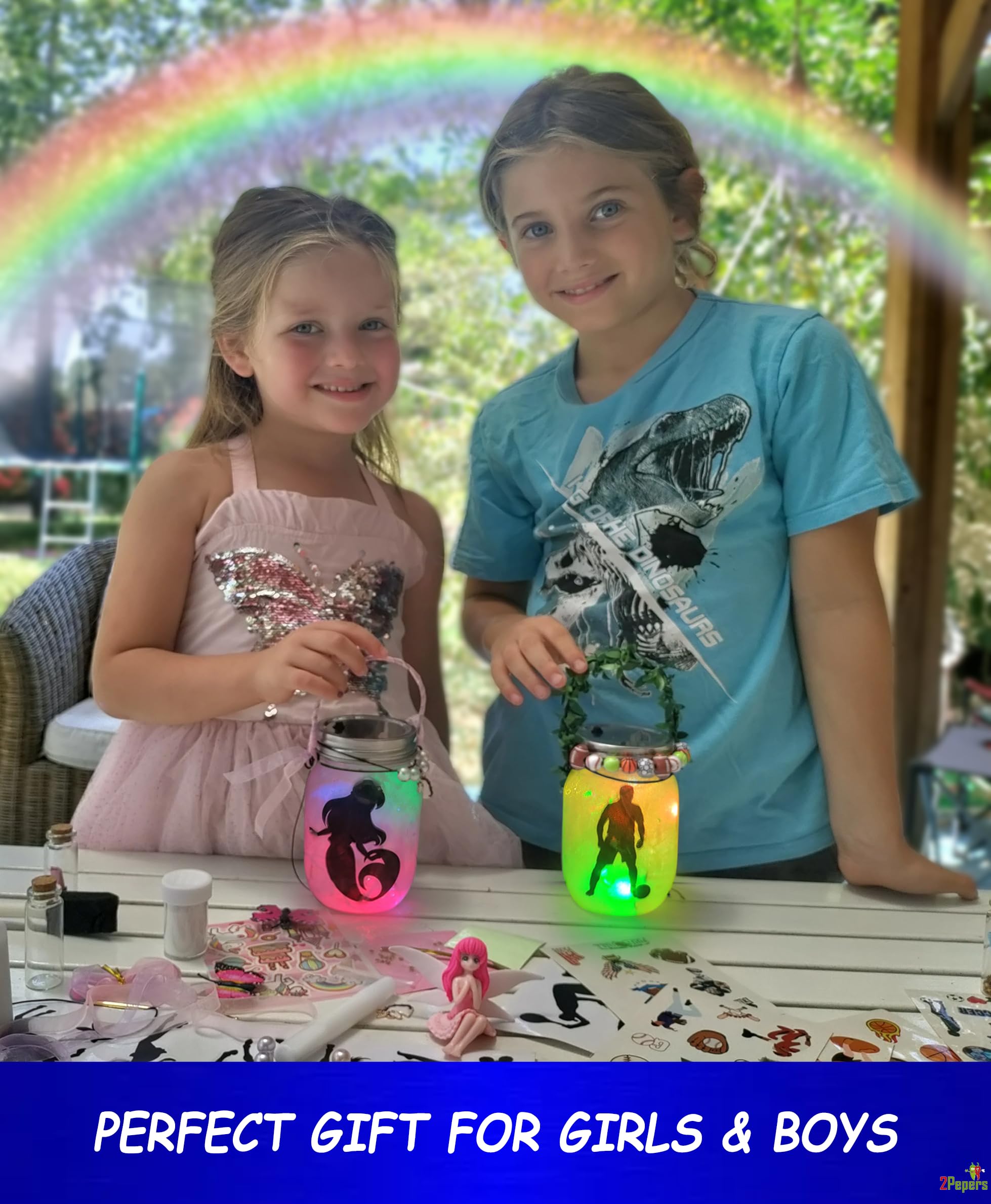 2Pepers glow-in-the-dark stars illuminate the jar for bedtime magic