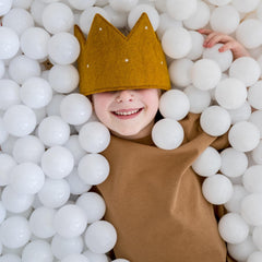 3 Sprouts ball pit durable and easy to wipe clean.