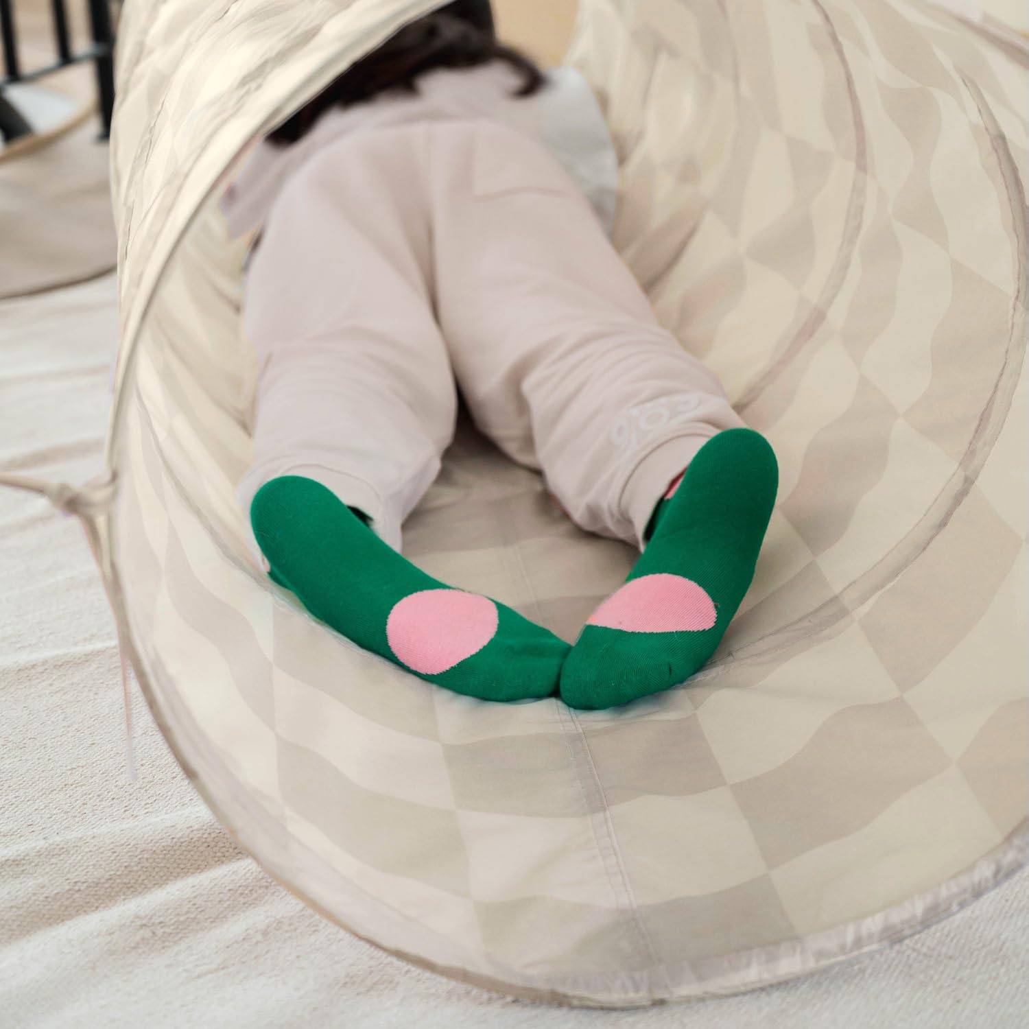 3 Sprouts Play Tunnel encased steel frame for safer play.