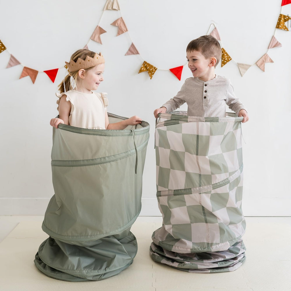 3 Sprouts pop-up tunnel setup enables quick play sessions