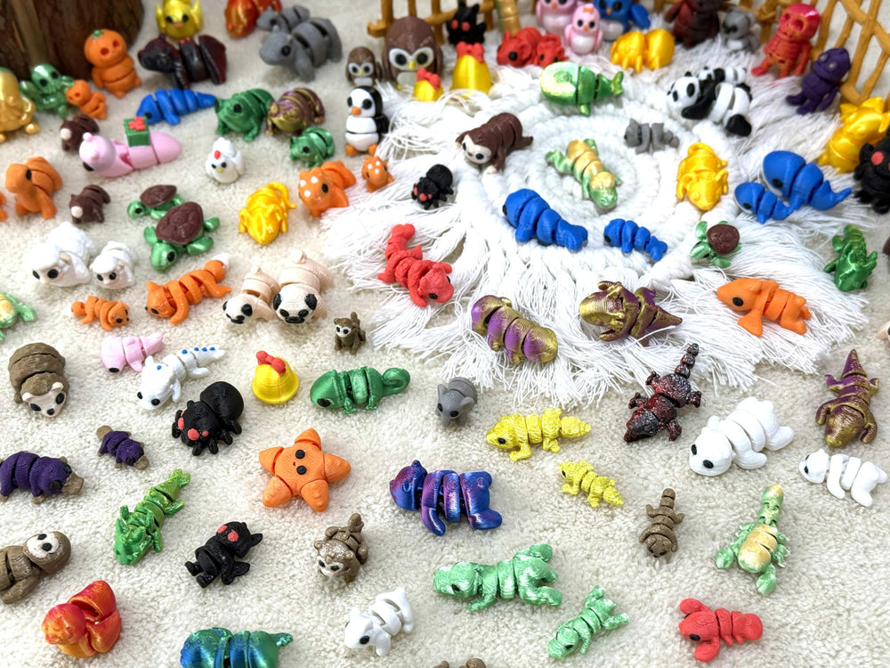 3D printed animals random figures pack 04 includes diverse species for collectors and imaginative storytelling.
