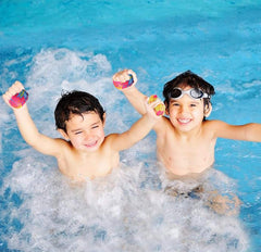 4E's Novelty end-of-year gift idea with summer vibes