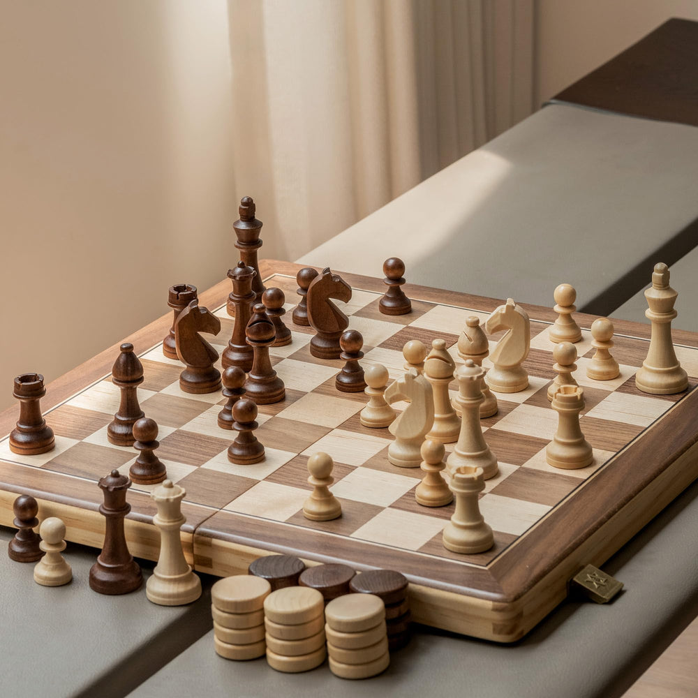 A&A mini-bracket keeps the board flat for wobble-free moves