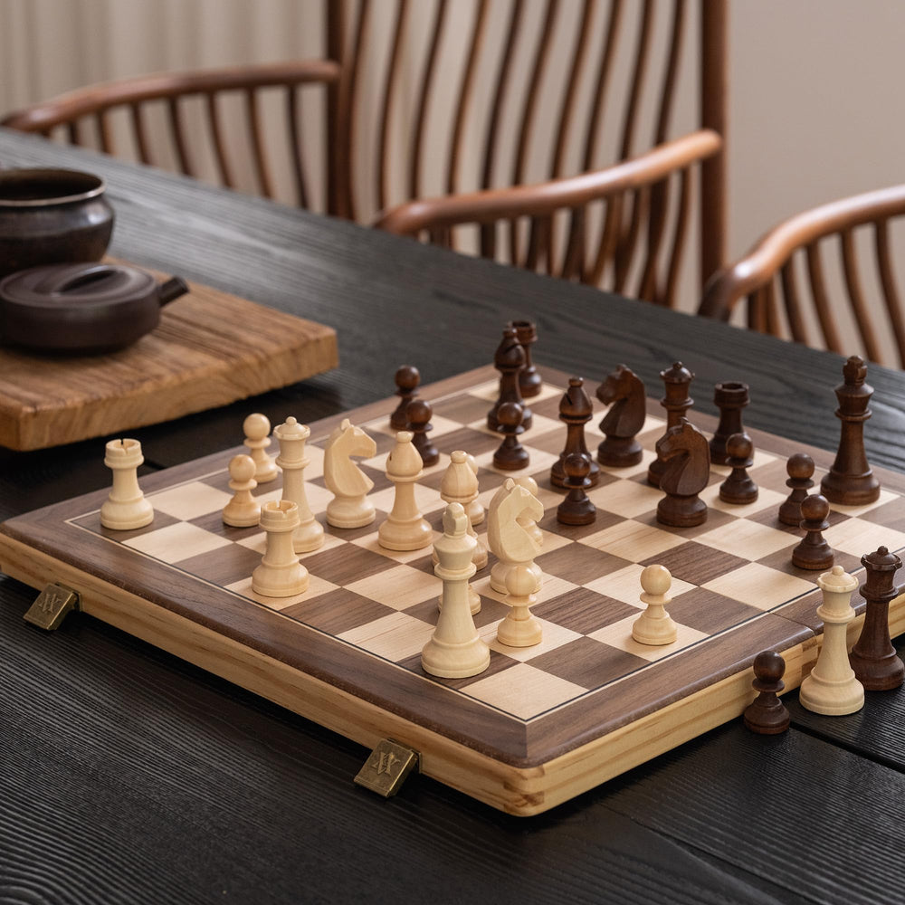 A&amp;A Staunton 3-inch king pieces offer authoritative, easy-to-read setup.