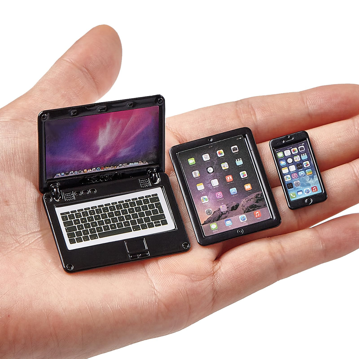 Aanxufa mini phone dollhouse detail, ideal desk prop for creative storytelling