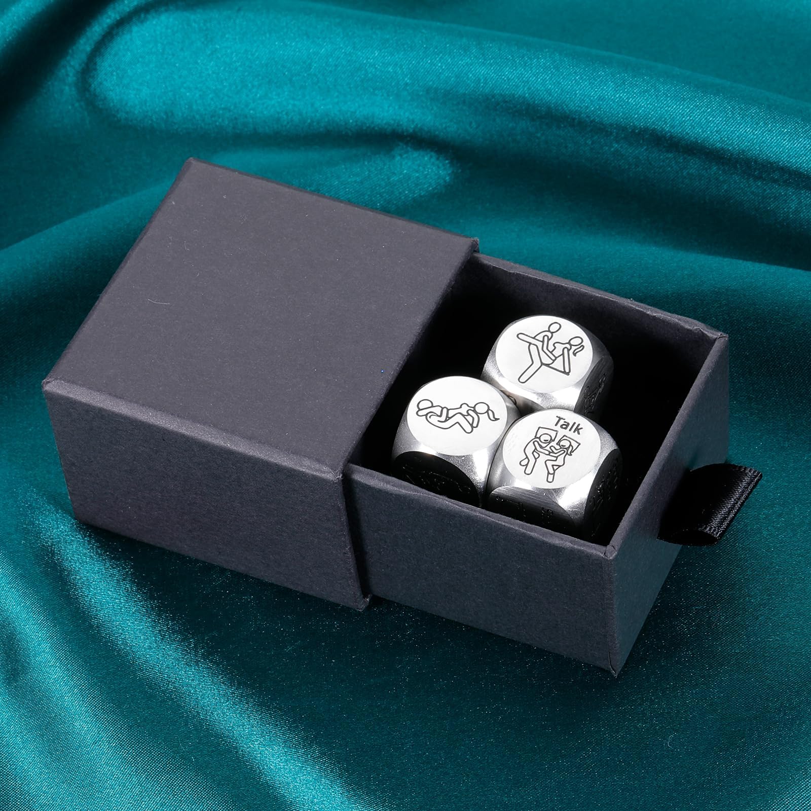 ACCOLIAMBER Stainless steel dice material emphasizes durable, premium quality