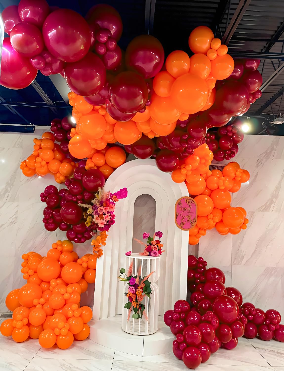 Adeyoo fall balloon setup used as ceiling décor for a cozy autumn party