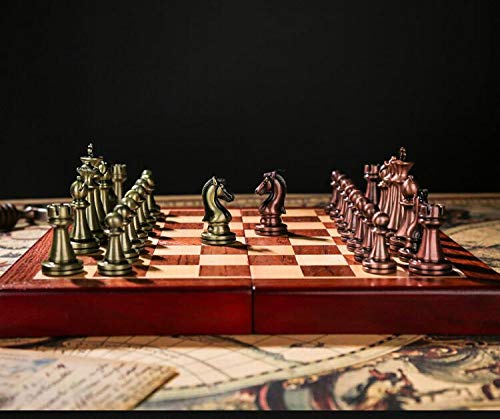 Agirlgle chess pieces chrome and gold finish for a striking look.