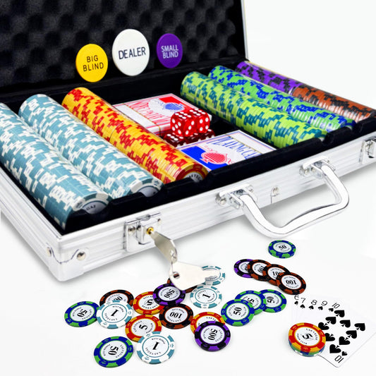 AIBETOMG aluminum travel case securely transports your poker set.