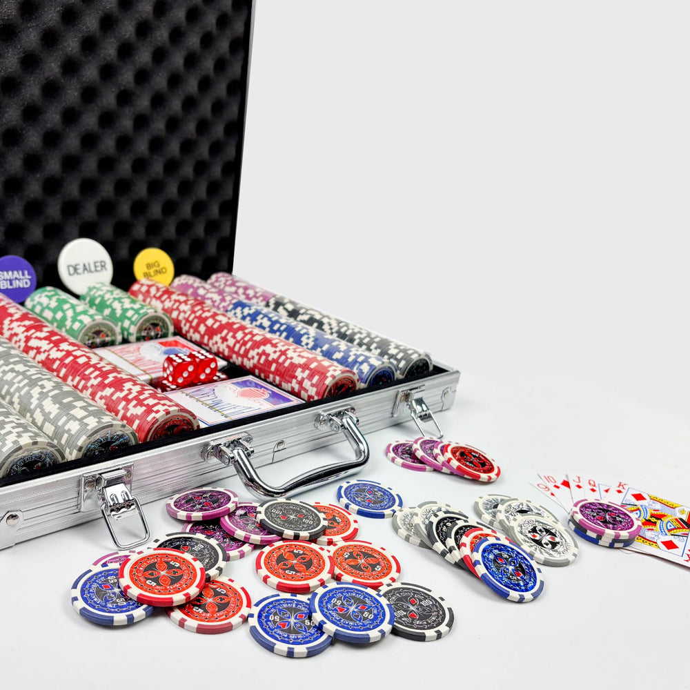 AIBETOMG aluminum travel case keeps chips secure during transport.