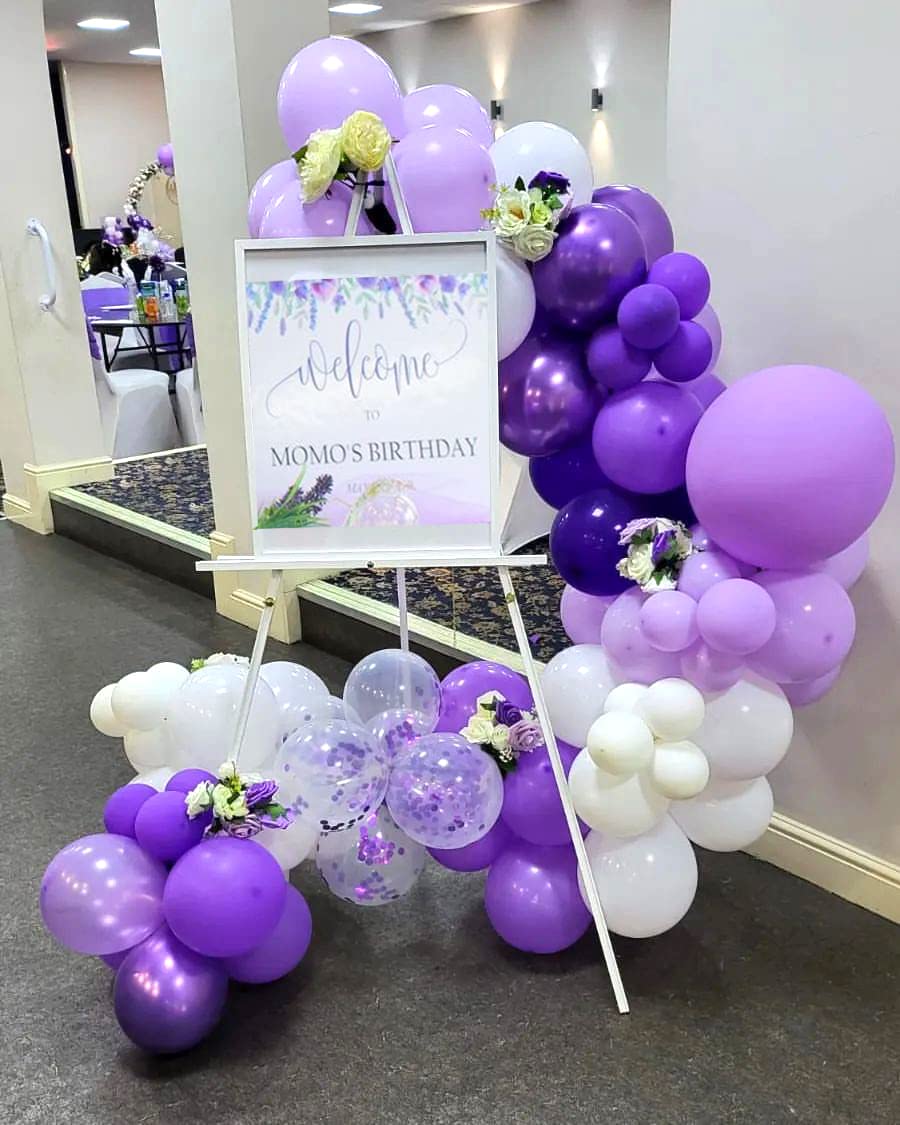 Aiwolf balloon ribbon set helps you craft arches easily.