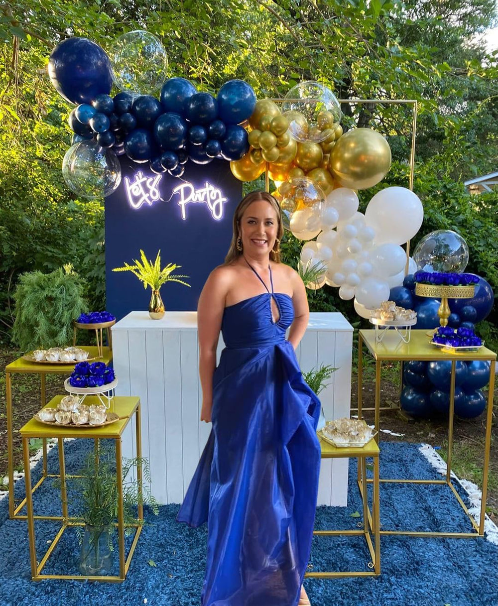 Aiwolf sand white balloons create versatile, soft backdrop for celebrations
