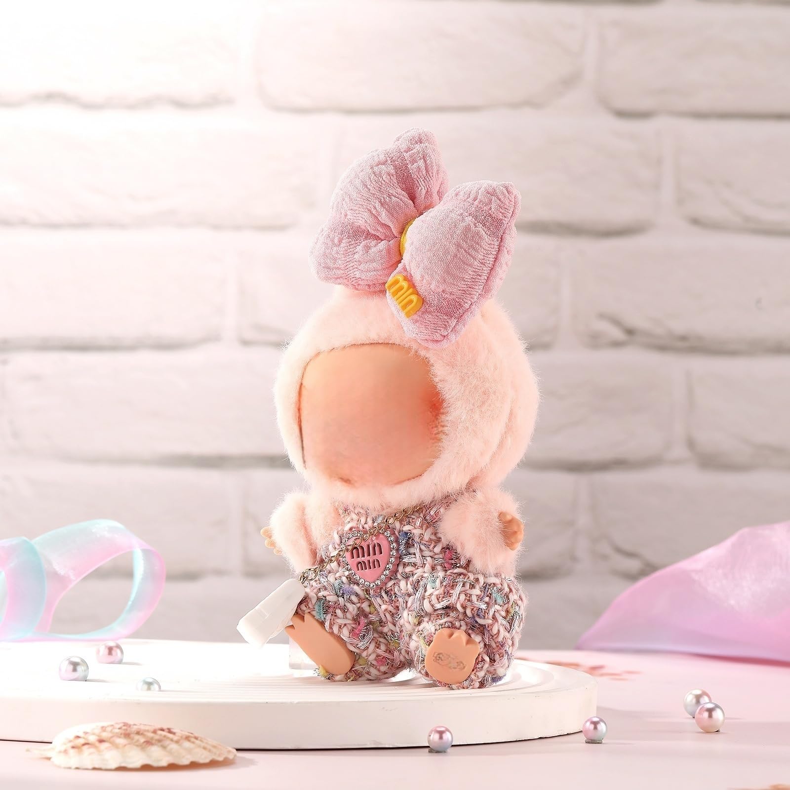 ALTRJO Bag for 17cm dolls serves as a stylish prop in scenes
